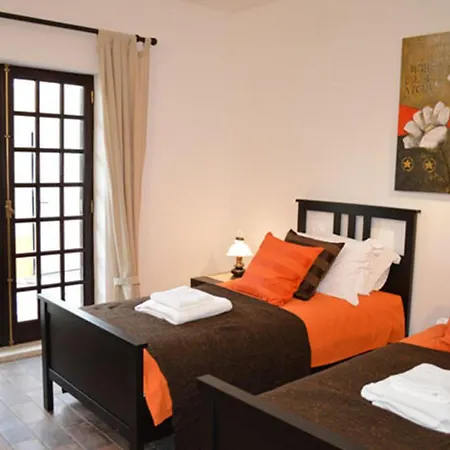 Sleeps22-garden-hottub-pool-barbecue-jacuzzi Villa São Martinho do Porto