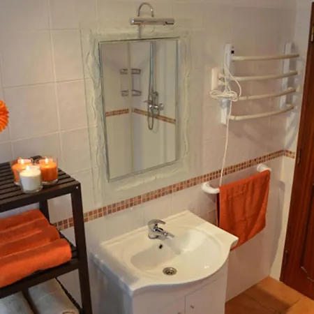 Sleeps22-garden-hottub-pool-barbecue-jacuzzi Villa